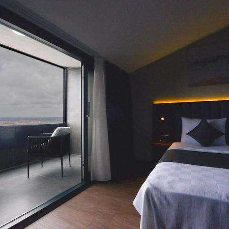 Istport Garden Hotels Arnavutkoy Exterior photo A room at the hotel